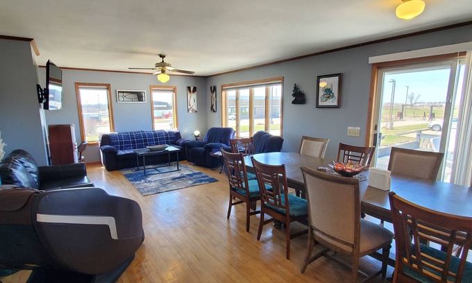 Viroqua Casa | This big old charming house Viroqua