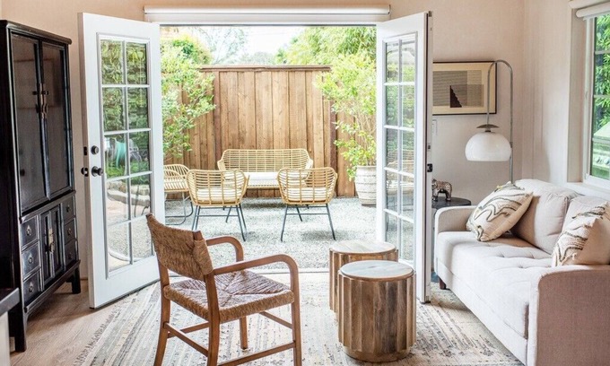 Montecito Cabaña | This cottage is a 0 bedroom(s), 1 bathrooms, located in Montecito, CA.