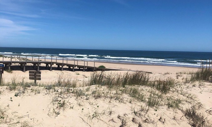 La Paloma Casa | This gorgeous and cozy house is only 4 blocks from the best beach in the area!