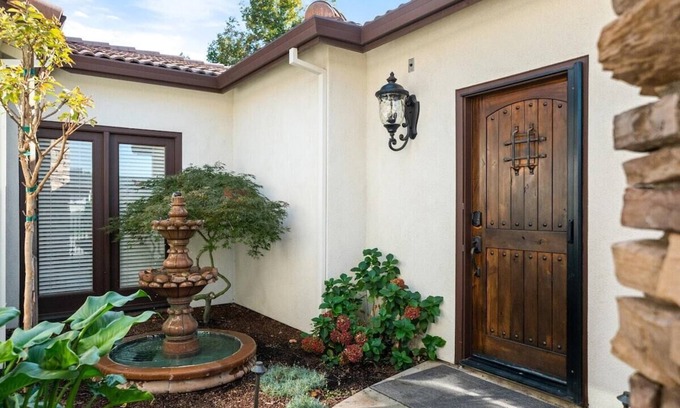 Chico Casa | This guest house is a 1 bedroom(s), 1 bathrooms, located in Chico, CA.