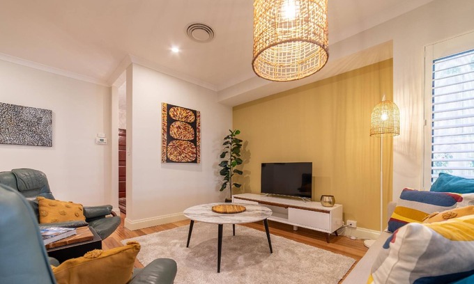 Boya Casa | Esta casa es de 3 dormitorios, 2 baños, ubicada en Greenmount, Australia Occidental.