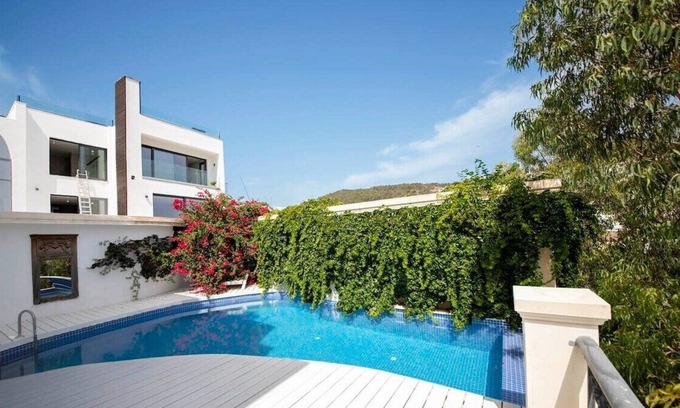 Bodrum City Center Casa | Gorgeous Bright Luxury Villa w/ Pool+Views! #188