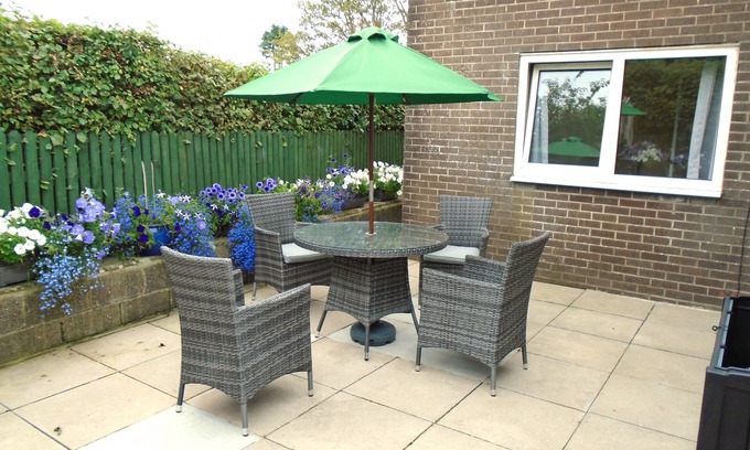 Pendine Casa | This immaculately presented bungalow makes the perfect holiday home couples or small families