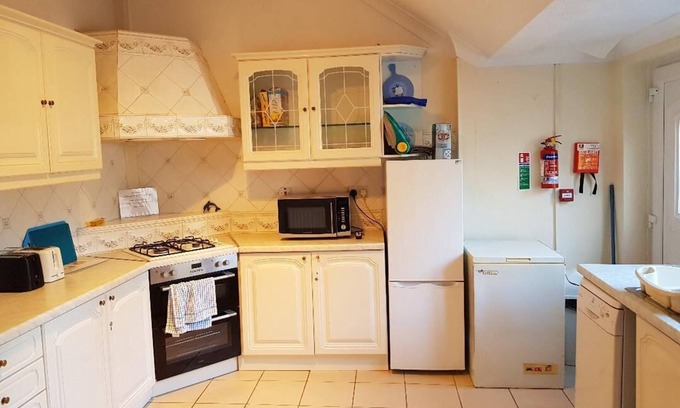 Hebburn Casa | Esta es una increíble casa entera con 5 habitaciones con capacidad para 10.
