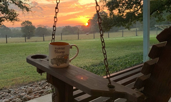 Navasota Otro | "This is God's country" | Farrington Farmhouse