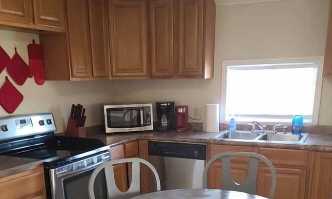 Clarksville Casa | This little home is a great place to stop at Clarksville!