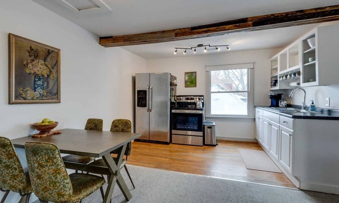 Nashville Apartamento | This loft is a 1 bedroom(s), 1 bathrooms, located in Nashville, TN.