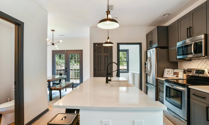 Peoplestown Casa | This lovely newly renovated 3/2.5 home located 10 minutes away from major ATL hotspots
