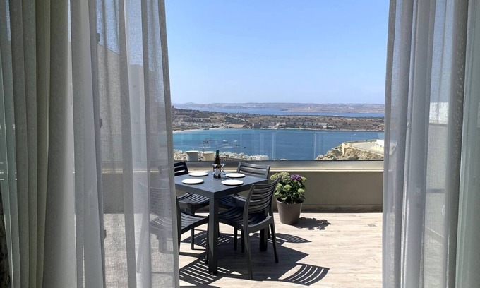 Mellieħa Heights Apartamento | This apartment is a 2 bedroom(s), 2 bathrooms, located in Il-Mellieħa, null.