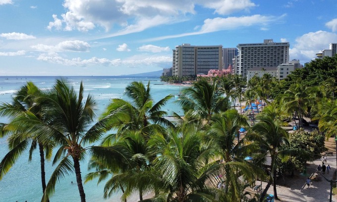 Diamond Head - Kapahulu - St. Louis Casa | 3BedR X 2Bath Unit Walking Distance to Waikiki Beach Resort.