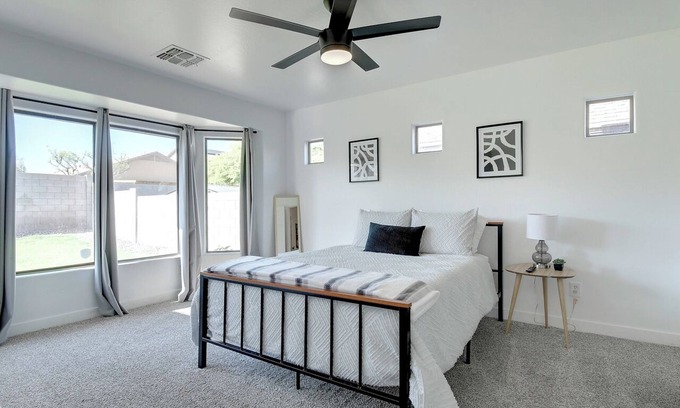 South Mountain Casa | This spacious home is for everyone with multiple bedrooms and modern amenities.
