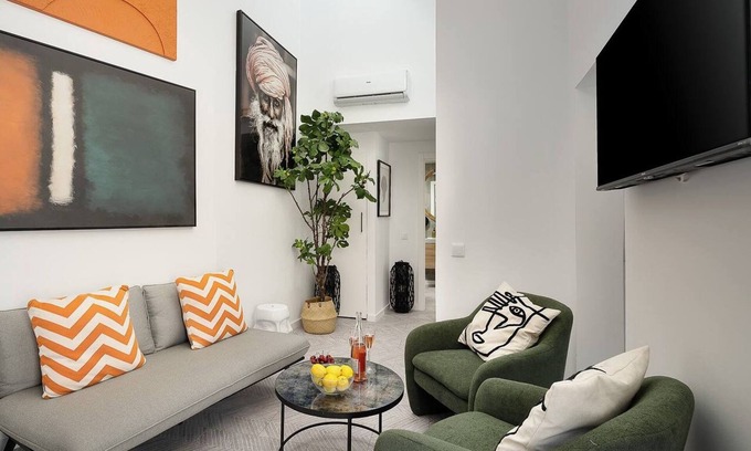 Portimao Casa | This townhouse is a 2 bedroom(s), 1 bathrooms, located in Portimão, Faro.