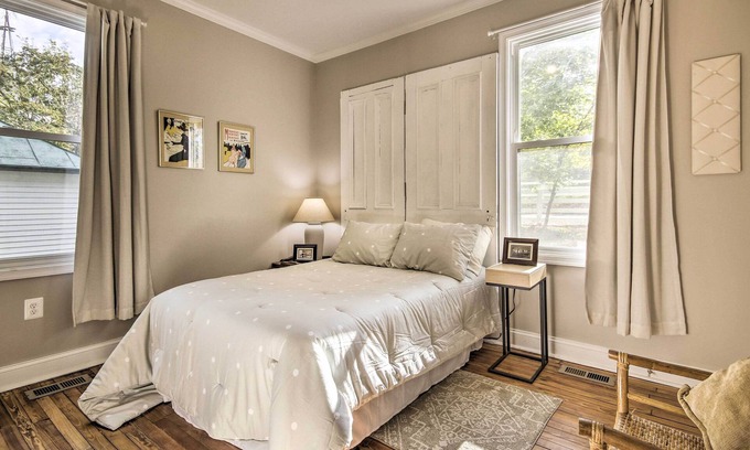 Leesburg Cabaña | 'thomson Farm' Classic Home < 10 Mi to Vineyards!