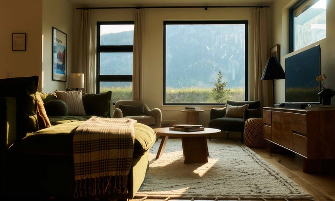Big Sky Casa | Thoughtfully Designed Mountain Home with No Fees