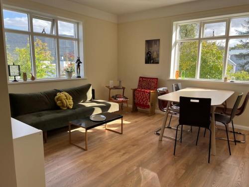City Center Apartamento | Three bedroom apartment close to downtown