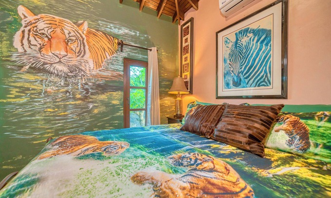 Antoneys Cay Cabina | Three Bedroom Condo - This half of the castle sleeps up to 17 guests