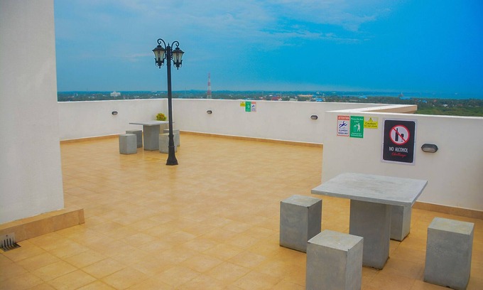 Negombo Condominio | Three Bedroom Condo with Pool and Spectacular Lagoon & Sea view