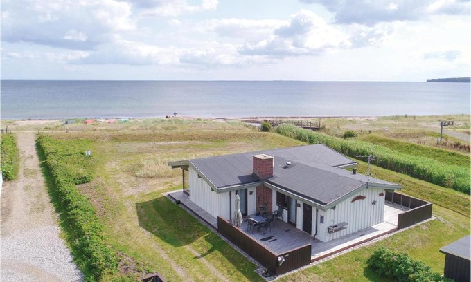 Juelsminde Casa | Three-Bedroom Holiday Home Juelsminde With Sea View 09
