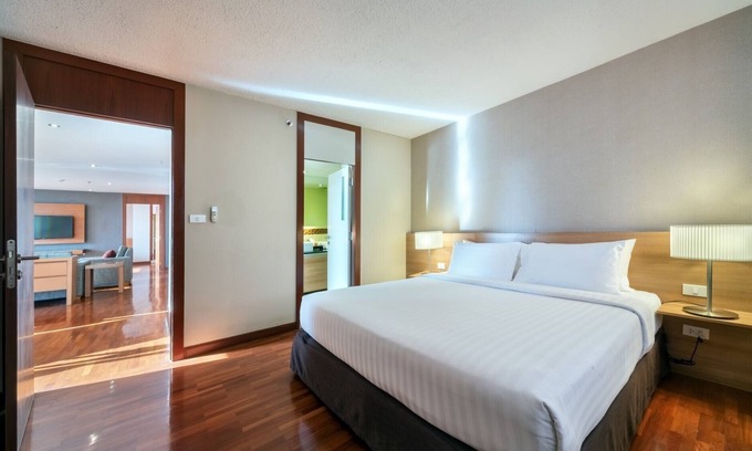 Embassy District Casa | Three Bedroom Residence - an excellent choice for large families