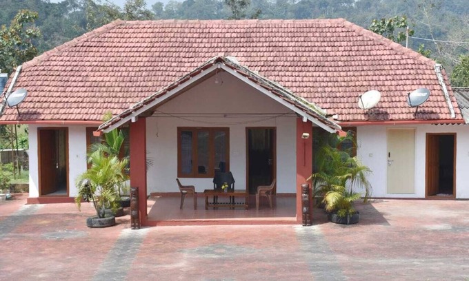 Stuart Hill Casa | Three bedroom vintage House