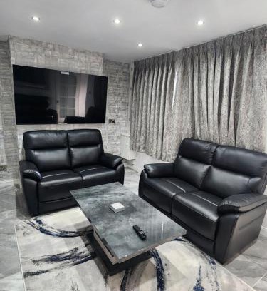 Belfast City Centre Casa | Three bedrooms Luxury City Centre Home