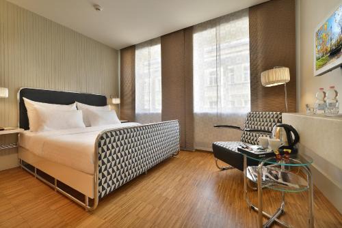 Zizkov Hotel | Three Crowns Hotel
