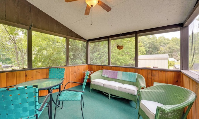 Lake George Casa | Three Family Lake House in Queensbury!