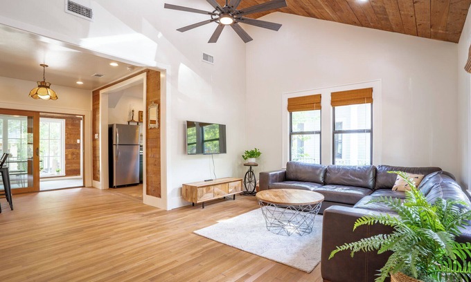 Chestnut Casa | Three Houses, One Property, 10 minutes from Downtown!