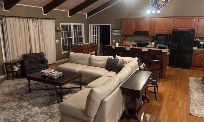 Pinehurst Casa | 3400 Sq. Ft., Cocina nueva, 4 dormitorios, 4 BA, capacidad para 12 + camas