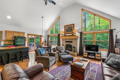 Sturgeon Bay Casa | Three Little Birds by Simple Life Rentals