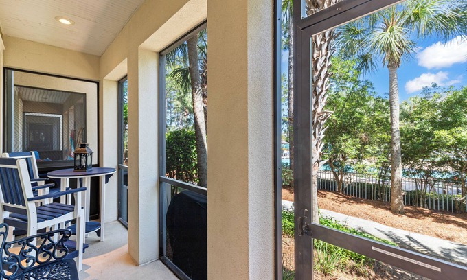 Gulf Place Casa | Three Pools, Steps to Beach, Dining and Shopping!