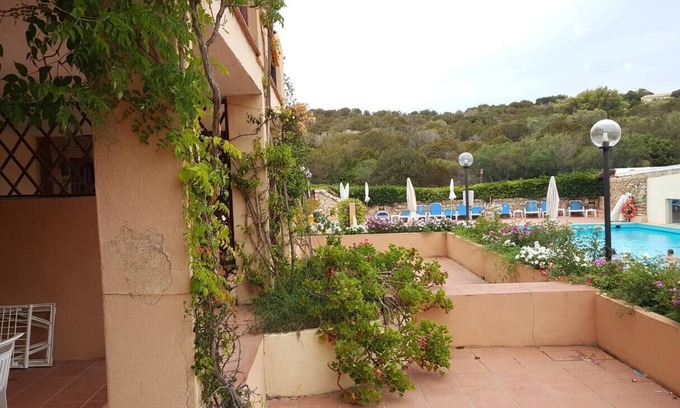 Porto Cervo Complejo | THREE-ROOM APARTMENT RESIDENCE WITH SWIMMING POOL IN EXCLUSIVE AREA AND NEAR THE SEA