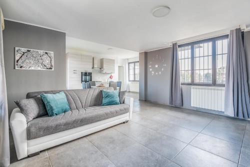 Bareggio Apartamento | three-room apartment with terrace Free Wifi