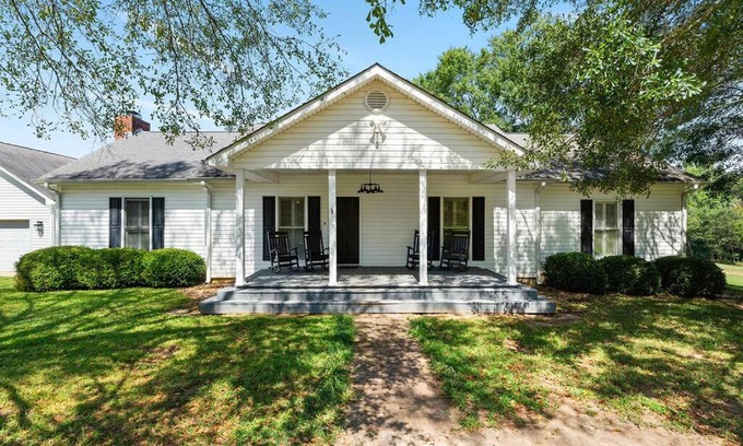 Chattahoochee Hills Casa | Three Silos Farm -Chatt Hills (NEW & Pet Friendly)