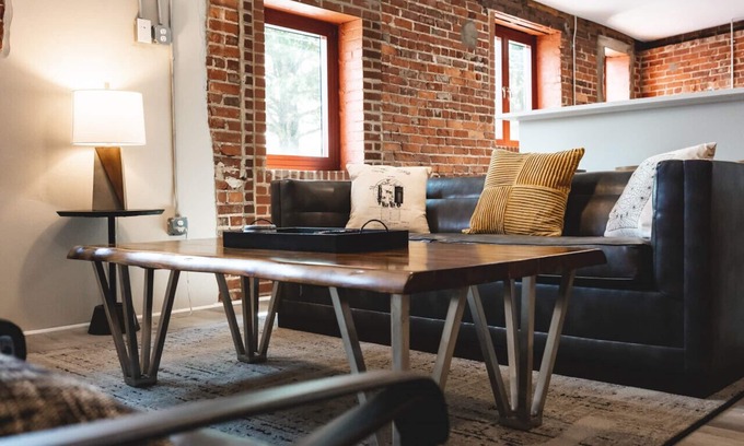 Jonesville Apartamento | Three Trails · Unit 1 | RoofDeck/Historic/WineCountry