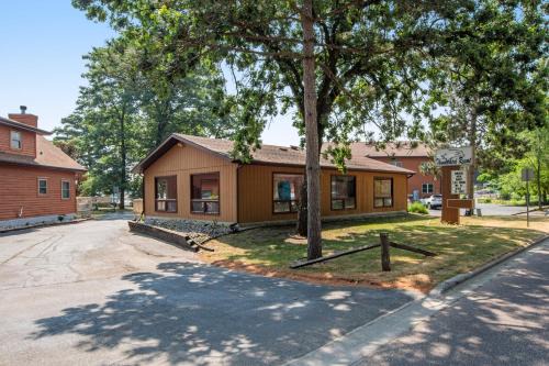 Lake Delton Apartamento | Thunderbird Resort Condo