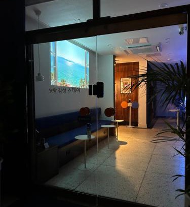 Yeongam Casa | Ticket to the Moon 독채