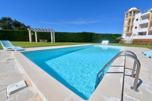Nazare Apartamento | Tide - 3 bedroom apartment within beautiful Nazaré complex