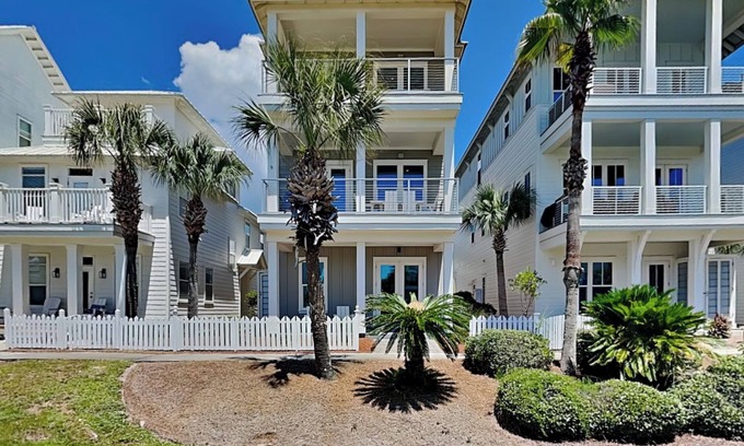 Dune Allen Beach Casa | Tide Me Over | Lux Home, Gulf View + Bikes