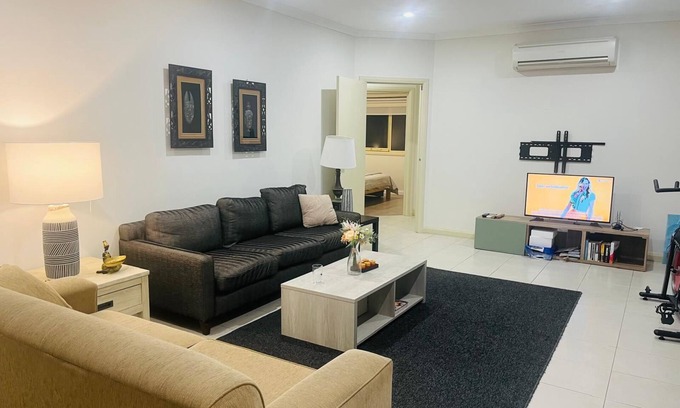 Mulgrave Casa | Tidy Room with a own toilet/bath - Mulgrave