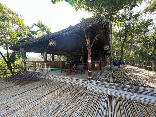 Ranong Casa | Tiger home stay Phayam