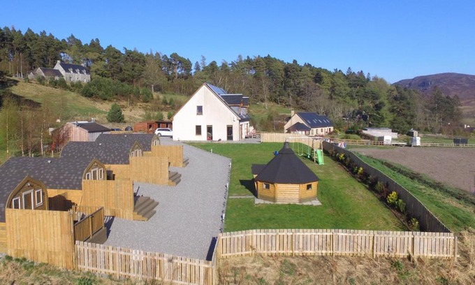 Newtonmore Casa | Tigh an Each B&B & Laggan Glamping