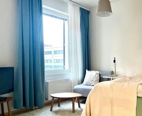 Vantaa City Centre Apartamento | Tikkurila Center, lovely 1br, near Airport, parking