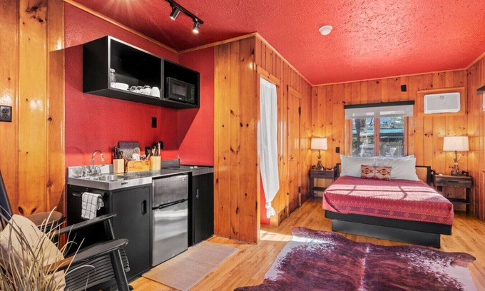 Colorado Springs Cabina | Timber Lodge Cabin #18