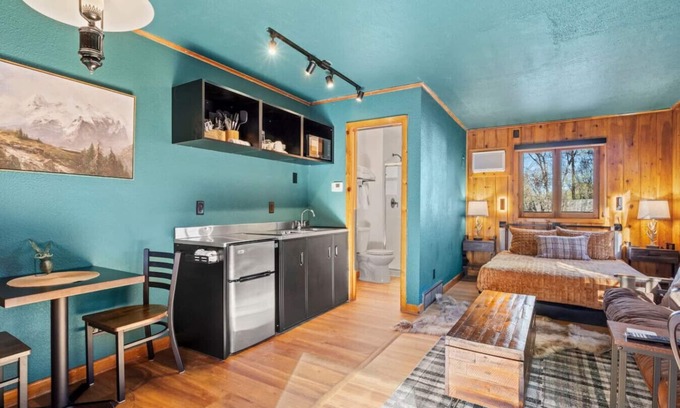 Colorado Springs Cabina | Timber Lodge Cabin #27