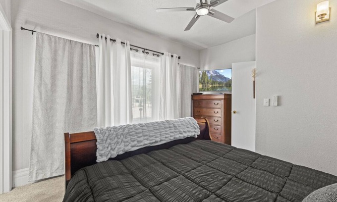 Colorado Springs Cabina | Timber Lodge Cabin #32