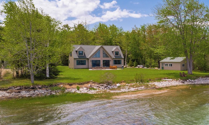 Lamoine Beach Casa | Timber Point – Secluded Waterfront Oasis