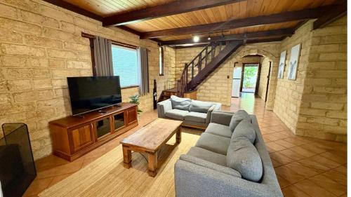 Geographe Casa | Timber Tides Retreat