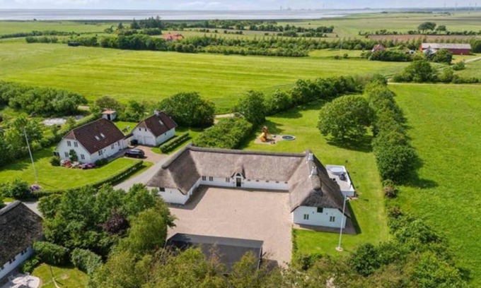 Esbjerg Municipality Apartamento | Time out in the 400-year-old farm
