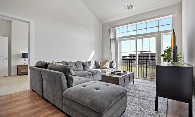 Eisenhower East Apartamento | Time to Relax/Cozy Old Town LOFT